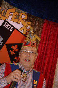 damensitzung2019-20A6F5E35A-DBD1-1878-9F67-7AF39B427633