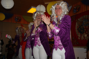 damensitzung2019-909DF1DAAA-4B32-B607-465C-4AE87FAF64EA