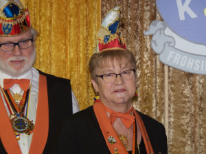 fruehschoppen-16CE8B8DD2-9329-22A9-D7FB-326600DD3FBE