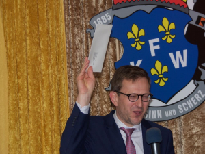 fruehschoppen-51EF1B88EC-8386-5421-6BD3-D6AB515146B7