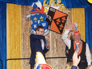 fruehschoppen-52FA916EE8-3592-6D94-58A9-BC44D6C133E6